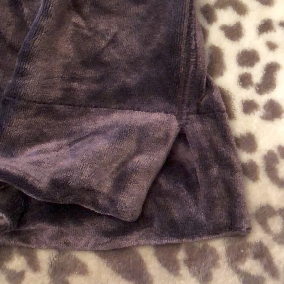 Free People Valerie Open Back Velvet Top XS Slouchy Oversized Purple - Picture 9 of 17